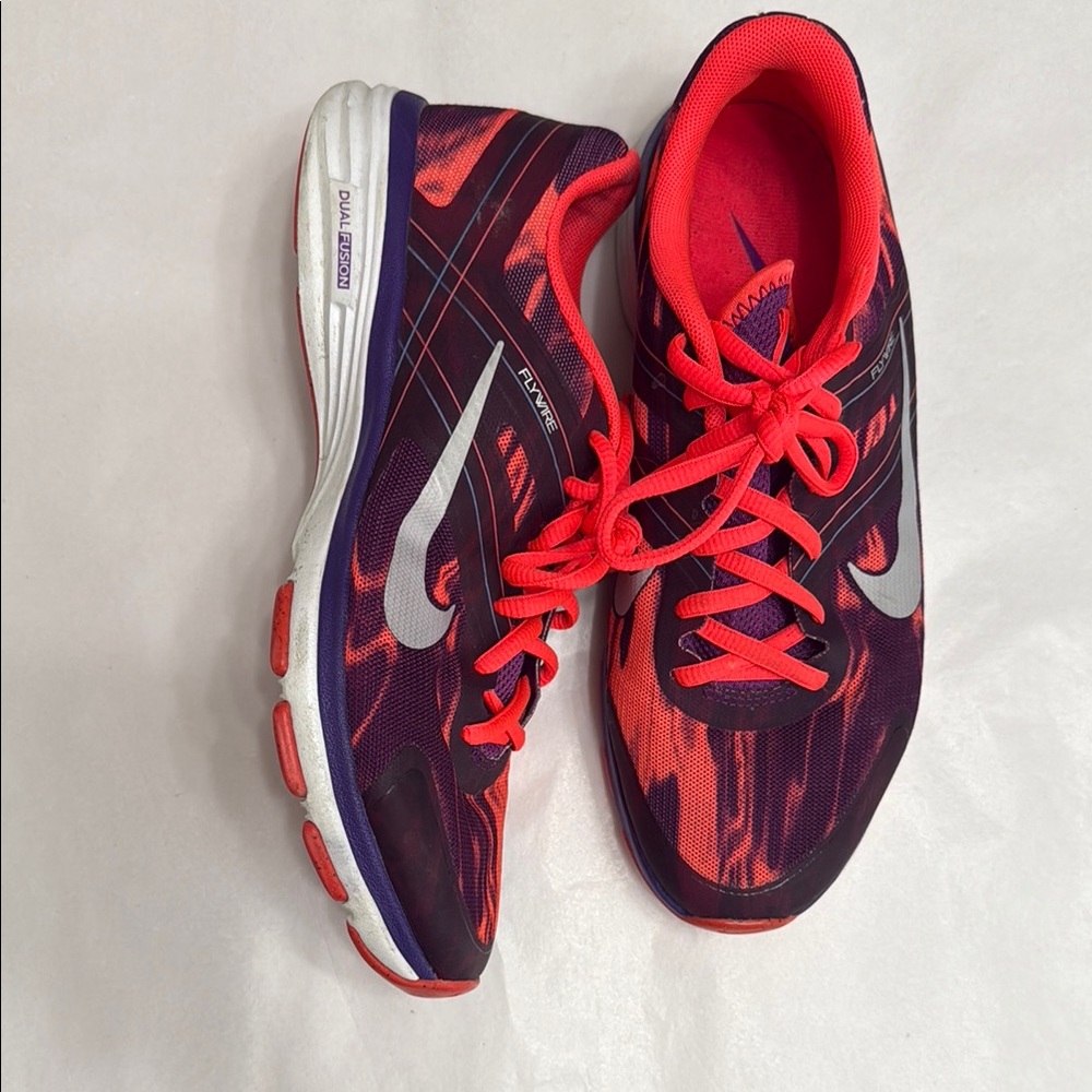 Nike Women's Flywire Training Neon and Purple Athletic Shoes Size 7